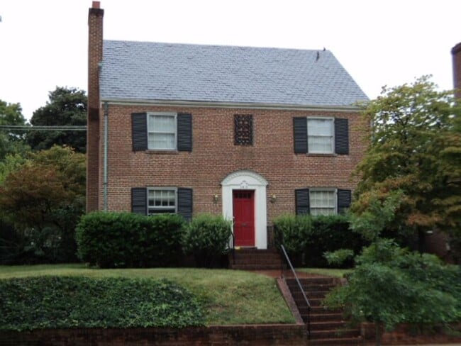 Primary Photo - 3413 Monument Ave