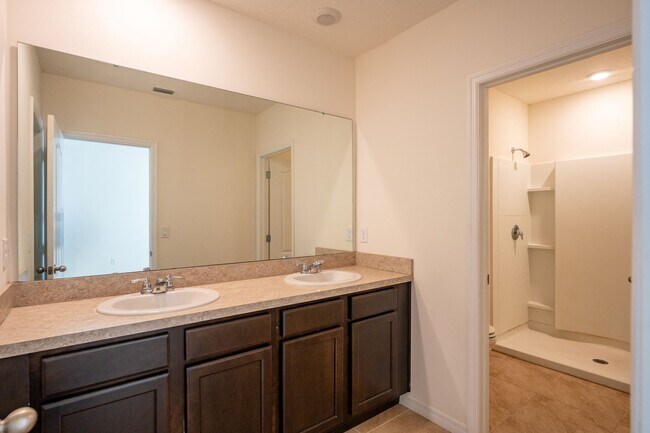 Building Photo - 1248 Yellow Finch Dr