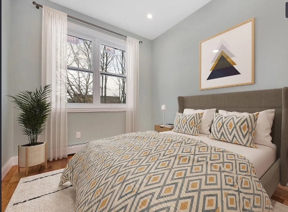 Building Photo - 197 E 55th St