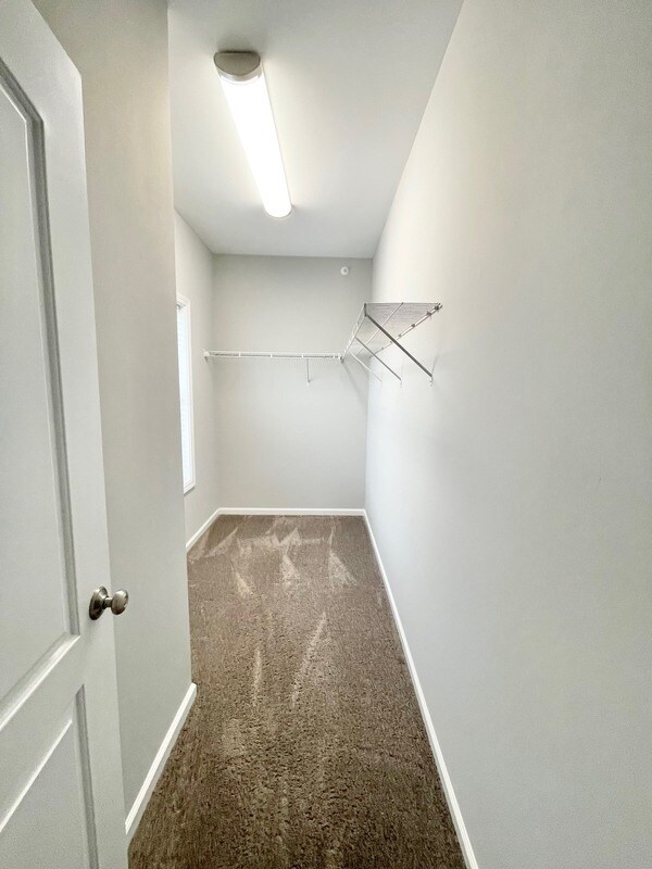 Building Photo - 811 E Main St