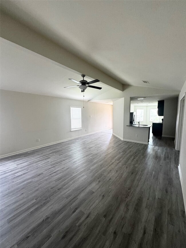 Building Photo - 329 Lone Mountain Dr