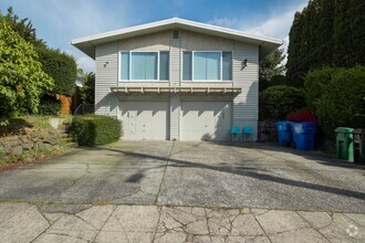 Building Photo - 824-826 NW 64th St - Rose