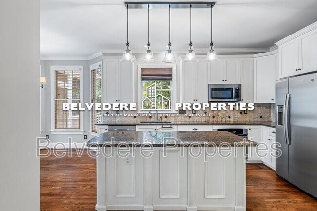 Building Photo - 1403 Regents Park Ln