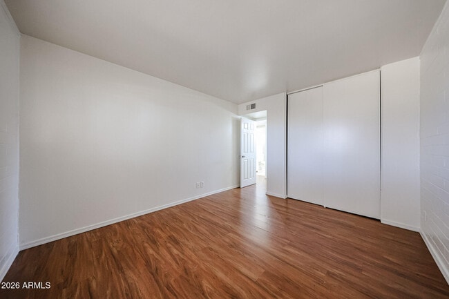 Building Photo - 2226 W Heatherbrae Dr