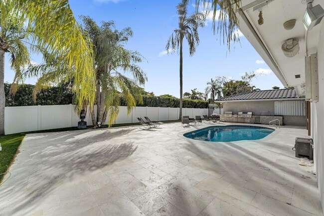 Building Photo - 3681 N 54th Ave