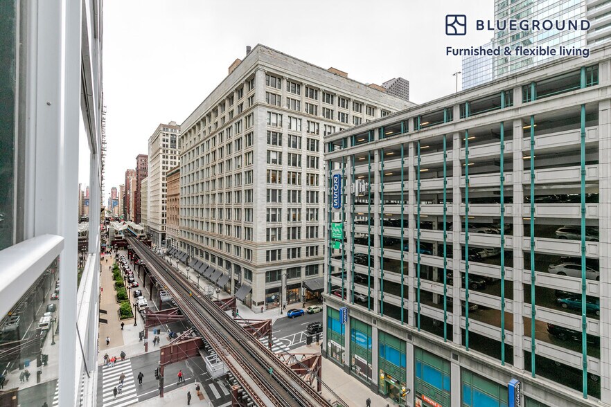 Building Photo - 60 E Randolph St