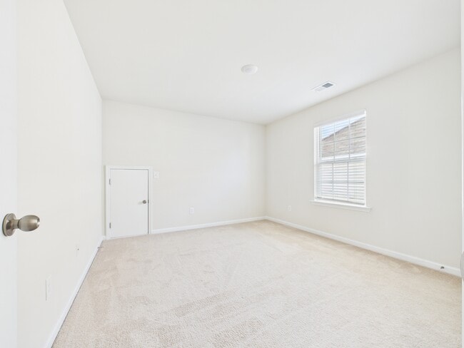 Building Photo - 5819 Soft Shell Dr