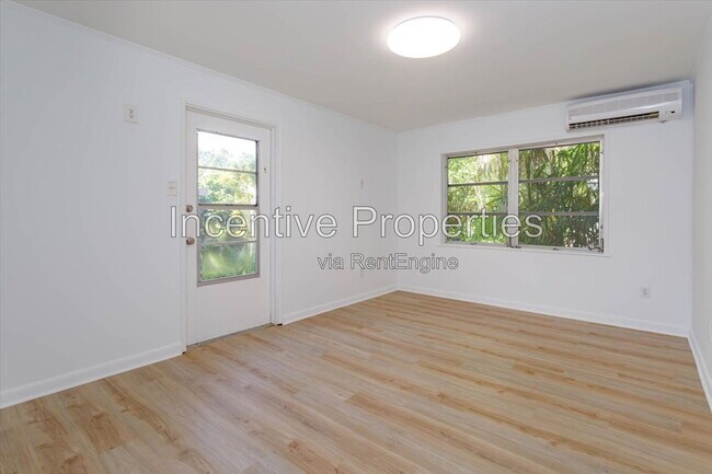Building Photo - 816 Putnam Ave