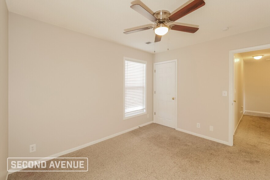 Building Photo - 300 NW 110th St