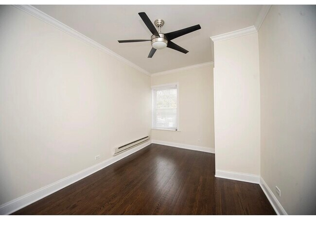 Building Photo - 1132 Maple Ave