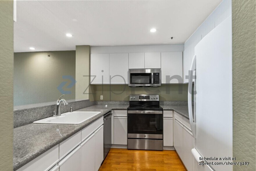 Building Photo - 1301 Quarry Ct