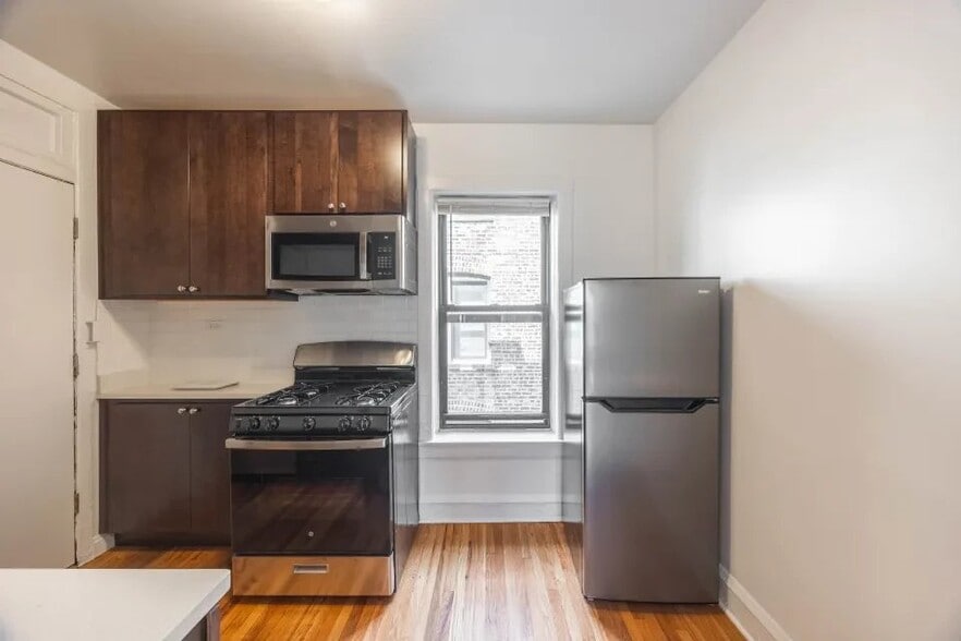 Building Photo - 2714 N Spaulding Ave