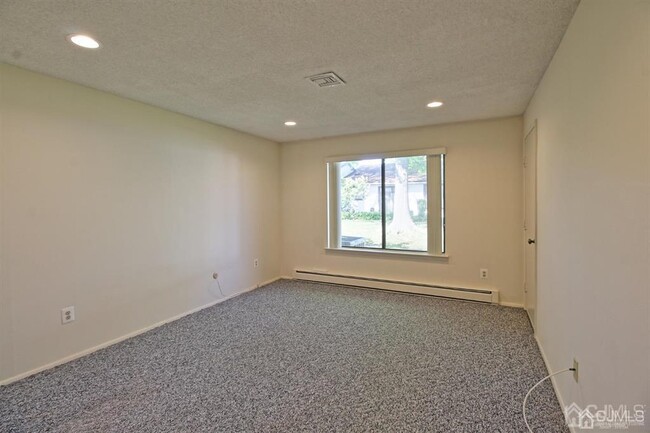 Building Photo - 137 Cistus Plaza