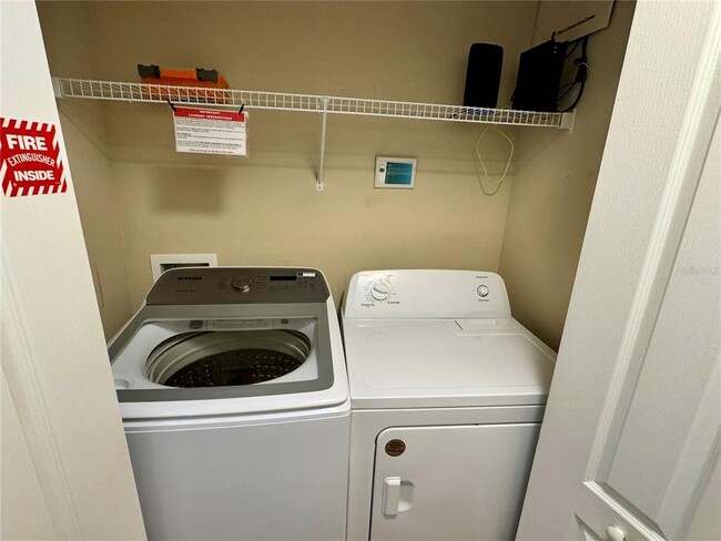 Building Photo - 8977 Coco Palm Rd