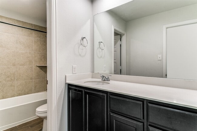 Building Photo - 3701 Trillium Dr