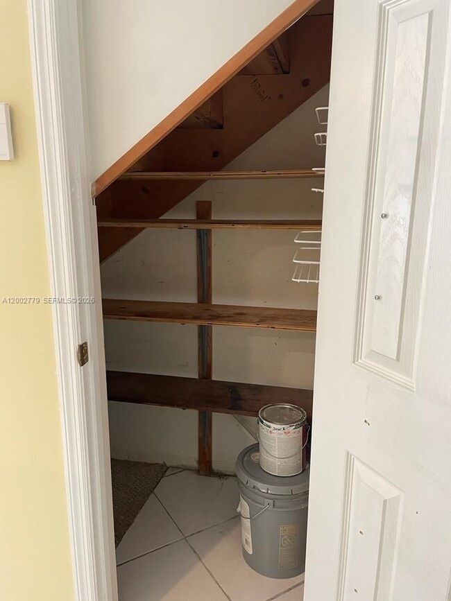 Building Photo - 81 SW 3rd St