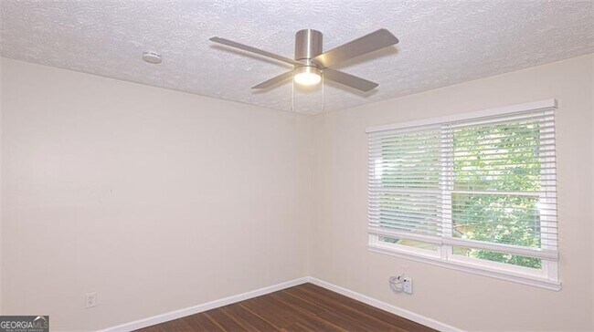 Building Photo - 1824 Idlewood Rd