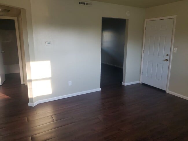 Building Photo - 7241 E Sunny Vale Dr