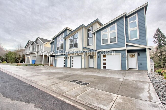 Building Photo - BRAND NEW! Unit 209-C: 3 Bed, 2.5 Bath Tow...