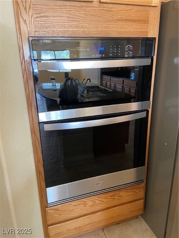 Building Photo - 8133 Chestnut Hollow Ave