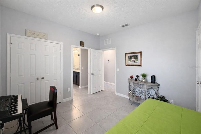 Building Photo - 4054 Pindo Palm Ln