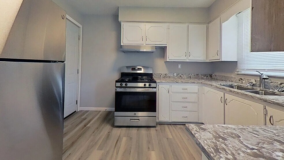 Building Photo - 105 Racill Ct