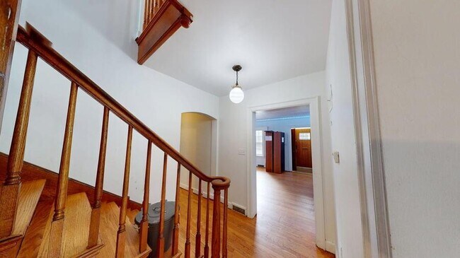 Building Photo - 801 E Ann-801ANN