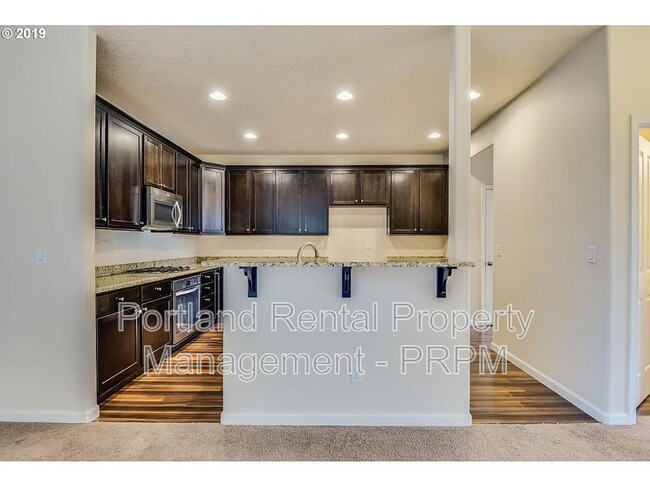 Building Photo - 5113 SE Lone Oak St