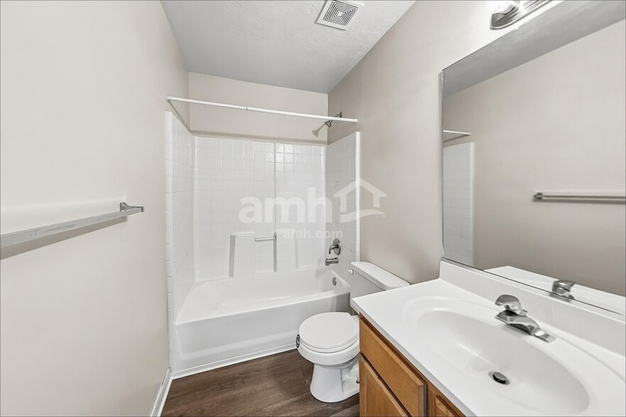Building Photo - 13631 Clipper Ridge Way