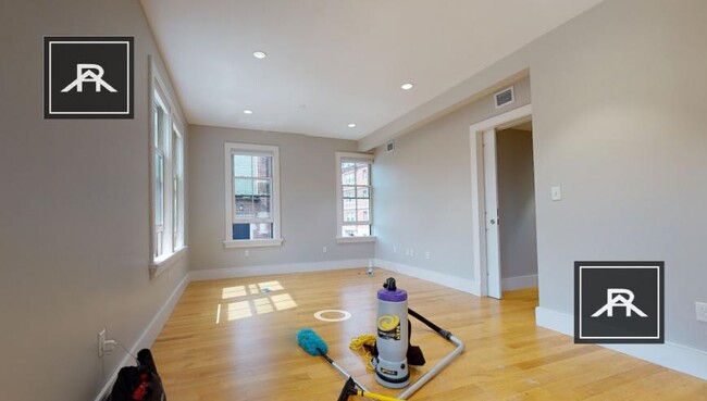 Building Photo - 3 bedroom in Cambridge MA 02138