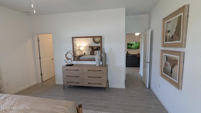 Building Photo - 15615 Thomas Crk Wy