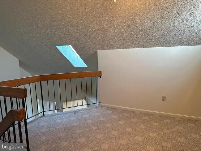 Building Photo - 14003 Justin Way