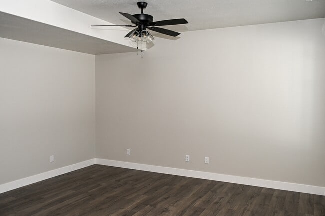 Building Photo - 2205 S 1120 W