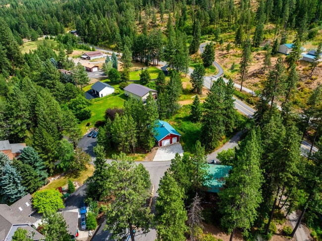 Building Photo - Furnished Modern Loft in Ottery Bay