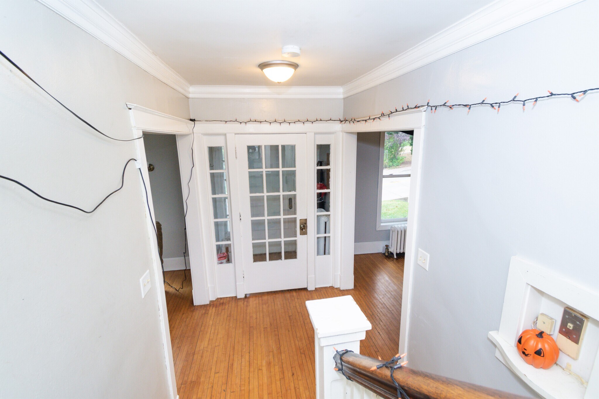 Building Photo - 512 N 19th Ave E