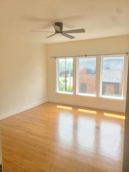 Bedroom 1 - 4703 Chenevert St