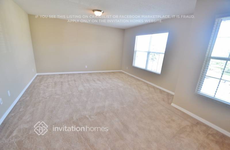 Building Photo - 1346 Karok St