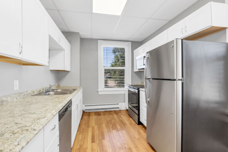 Building Photo - 1427 9th Ave