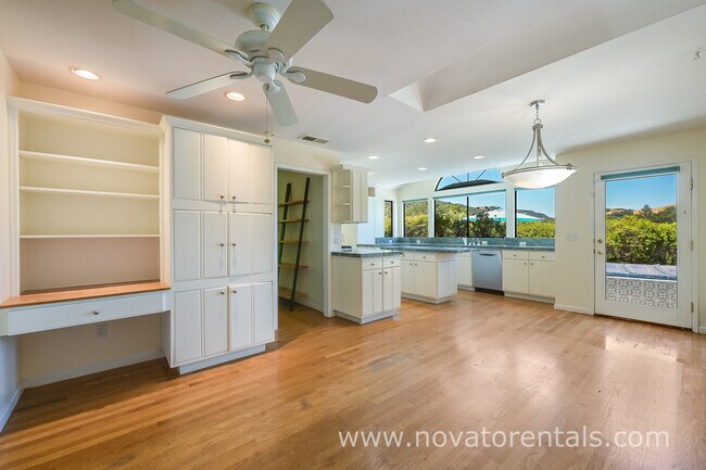 Building Photo - 65 Santa Maria Dr