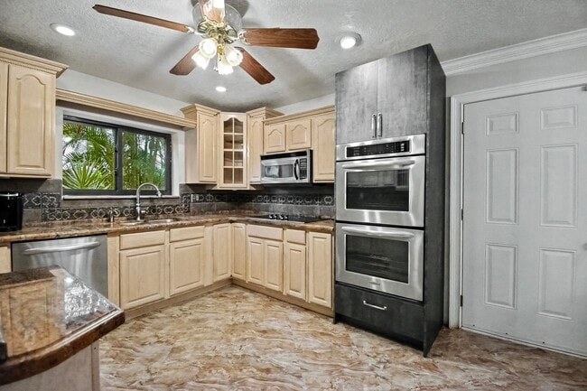 Building Photo - 9708 Erica Ct