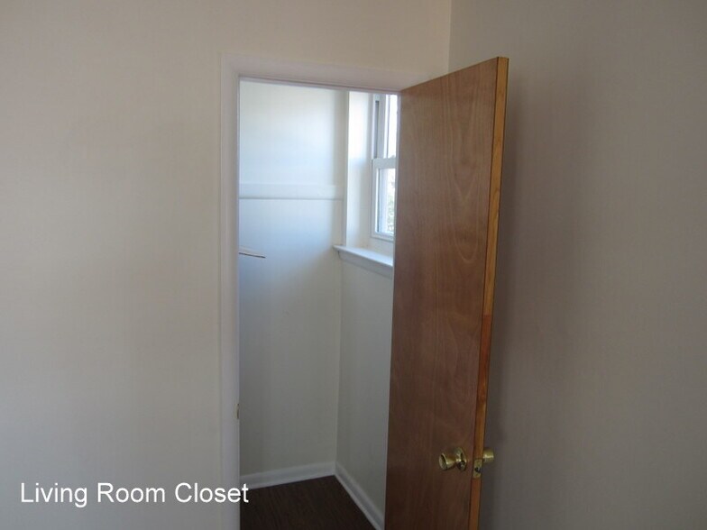 Building Photo - 1229 Drexel Ave