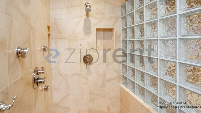 Building Photo - 16000 Greenwood Rd