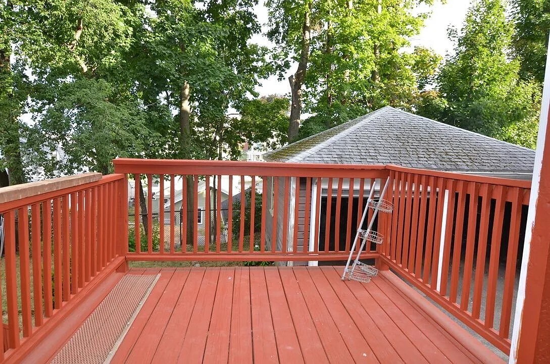 Building Photo - 16 Newport Ter
