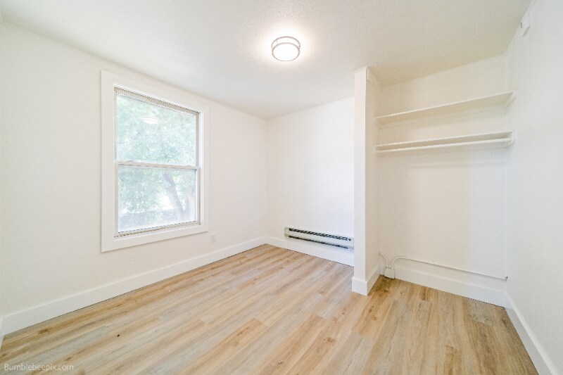 Building Photo - 725 2nd St