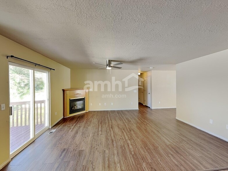 Building Photo - 3753 S 3760 W