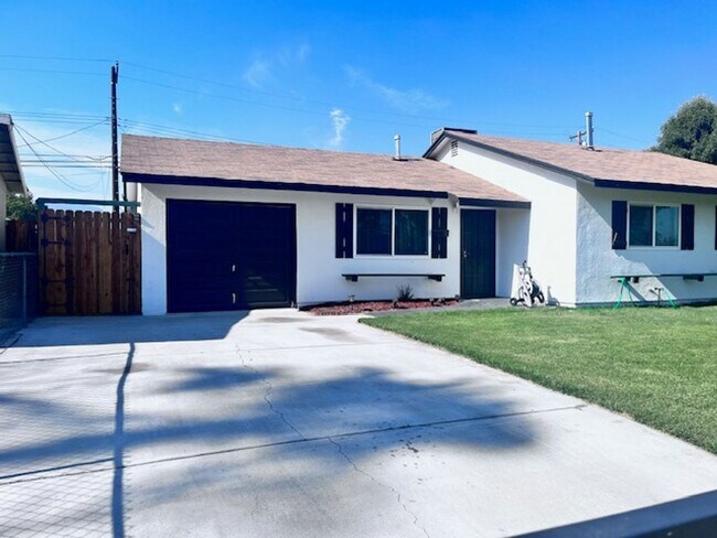 Building Photo - Recently Remodeled San Bernardino Home