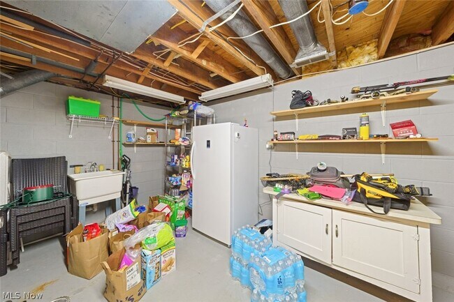 Building Photo - 2950 Royalwood Rd