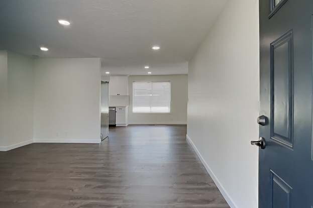 Building Photo - 20710 SW Jay St