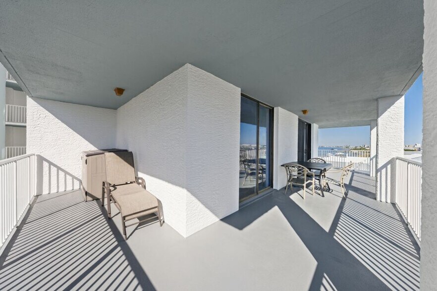 Building Photo - 1516 Sandpiper Ln