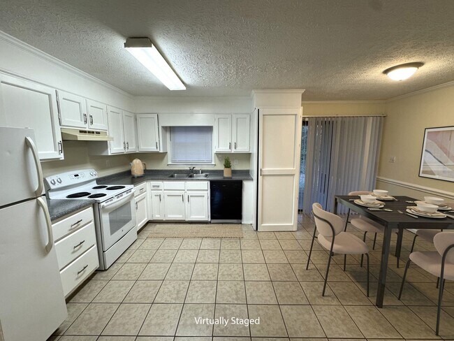 Building Photo - 107 Barrington Dr